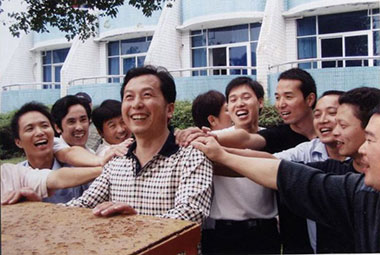 MG不朽情缘简介-基材_板材十大品牌_康健家居品牌_地板,木门,衣柜,橱柜_MG不朽情缘